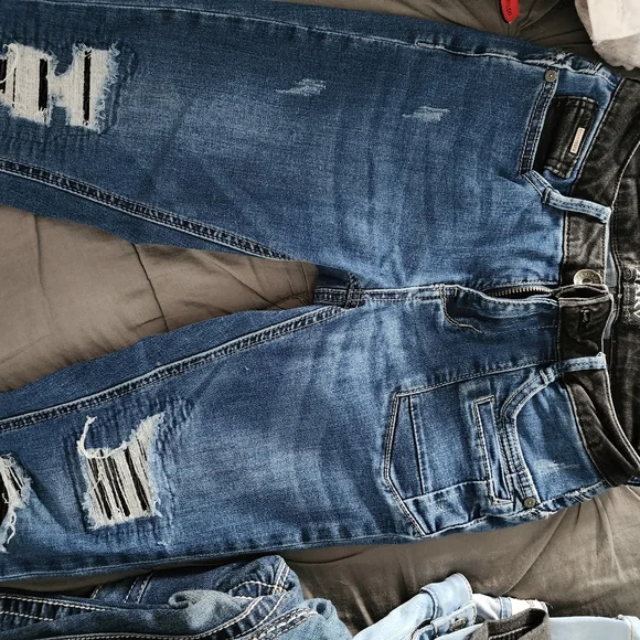 Jeans - Picture 13 of 16